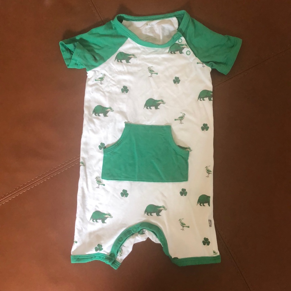 SOLD: EUC Kyte Baby Shortall